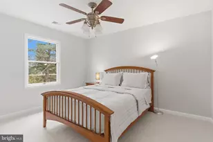 896 Broad Oaks Dr, Herndon, VA 20170 - Photo 25