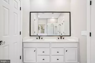 5450 Edsall Ridge Pl, Alexandria, VA 22312 - Photo 27