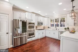 5450 Edsall Ridge Pl, Alexandria, VA 22312 - Photo 7