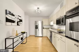 5901 Mt Eagle Dr, Alexandria, VA 22303 - Photo 11