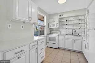 6307 Cottonwood Dr, Alexandria, VA 22310 - Photo 9