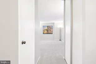 5902 Mt Eagle Dr, Alexandria, VA 22303 - Photo 17