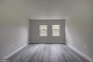 6610 E Wakefield Dr, Alexandria, VA 22307 - Photo 9