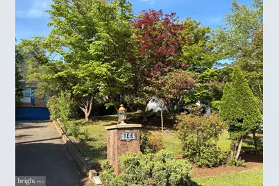 6144 Chesterbrook Road, McLean, VA 22101 - Photo 3