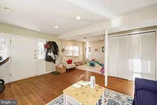 1105 Westbriar Ct NE, Vienna, VA 22180 - Photo 9