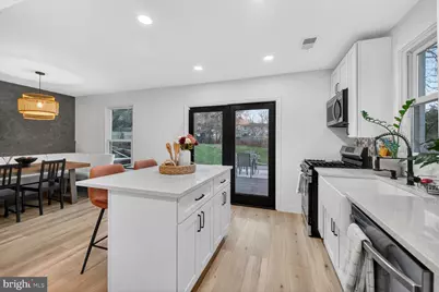 4010 Novar Drive, Chantilly, VA 20151 - Photo 5