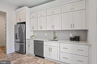 352 Ayr Hill Avenue NE, Vienna, VA 22180 - Photo 31