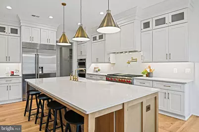 352 Ayr Hill Avenue NE, Vienna, VA 22180 - Photo 17