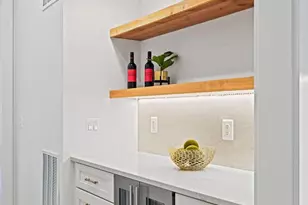 352 Ayr Hill Ave NE, Vienna, VA 22180 - Photo 11