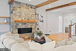 352 Ayr Hill Ave NE, Vienna, VA 22180 - Photo 25