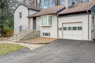 4204 Wakefield Dr, Annandale, VA 22003 - Photo 3