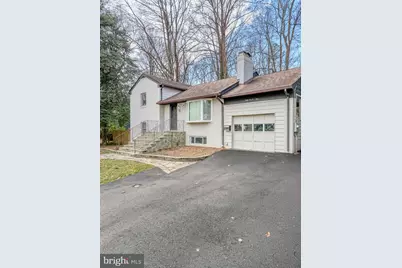 4204 Wakefield Drive, Annandale, VA 22003 - Photo 3