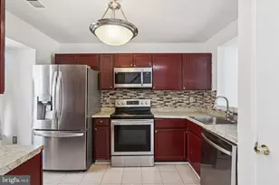 8703 Village Green Ct, Alexandria, VA 22309 - Photo 13