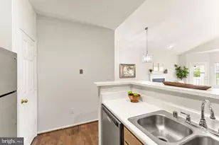 14309 Climbing Rose Way, Centreville, VA 20121 - Photo 9