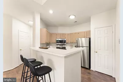 14309 Climbing Rose Way #304, Centreville, VA 20121 - Photo 7