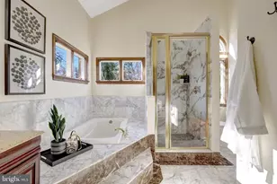 6220 Lakeview Dr, Falls Church, VA 22041 - Photo 35