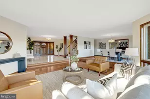 6220 Lakeview Dr, Falls Church, VA 22041 - Photo 11