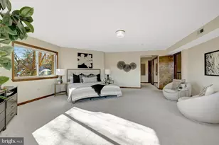 6220 Lakeview Dr, Falls Church, VA 22041 - Photo 29