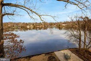 6220 Lakeview Dr, Falls Church, VA 22041 - Photo 9