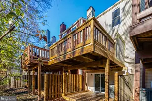 11200 Silentwood Ln, Reston, VA 20191 - Photo 43