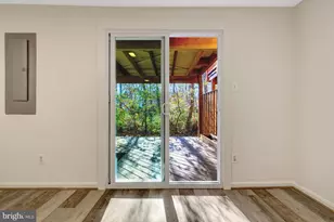 11200 Silentwood Ln, Reston, VA 20191 - Photo 39