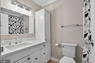 2063 Royal Fern Ct, Reston, VA 20191 - Photo 9