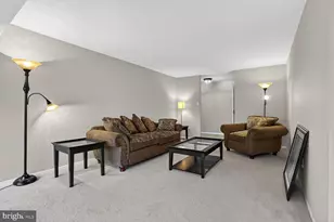 2063 Royal Fern Ct, Reston, VA 20191 - Photo 5