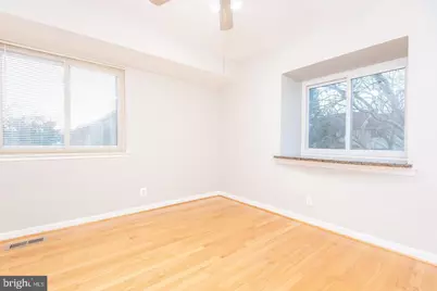 2618 Glengyle Drive #100, Vienna, VA 22181 - Photo 13