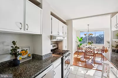 6641 Wakefield Drive #613, Alexandria, VA 22307 - Photo 13