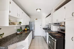 6641 Wakefield Dr, Alexandria, VA 22307 - Photo 11