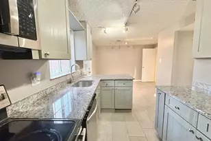 8263 Burning Forest Ct, Springfield, VA 22153 - Photo 11