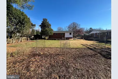 401 Moorefield Road SW, Vienna, VA 22180 - Photo 3