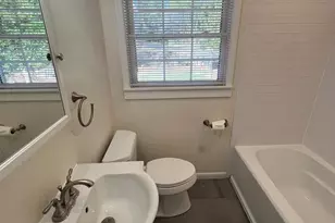 401 Moorefield Rd SW, Vienna, VA 22180 - Photo 15