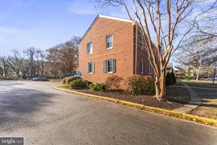 6715 W Wakefield Dr, Alexandria, VA 22307 - Photo 27