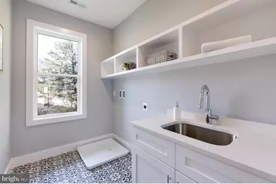 125 Casmar Street SE, Vienna, VA 22180 - Photo 31