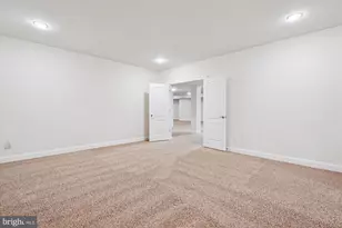 6647 Tack House Trl Trail, Centreville, VA 20120 - Photo 105