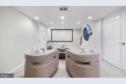 7115 Hundsford Lane, Springfield, VA 22153 - Photo 5