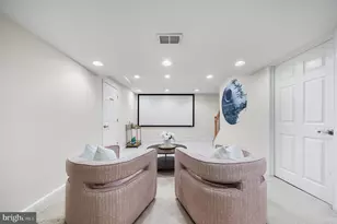 7115 Hundsford Ln, Springfield, VA 22153 - Photo 5