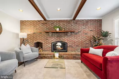 7115 Hundsford Lane, Springfield, VA 22153 - Photo 3