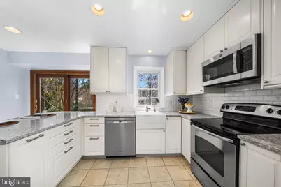 7115 Hundsford Lane, Springfield, VA 22153 - Photo 23