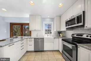 7115 Hundsford Ln, Springfield, VA 22153 - Photo 23