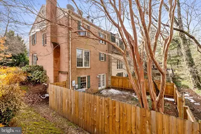 10360 Hampshire Green Avenue, Fairfax, VA 22032 - Photo 41