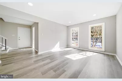 10360 Hampshire Green Avenue, Fairfax, VA 22032 - Photo 25