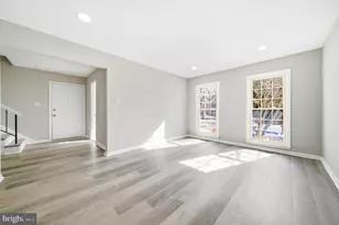 10360 Hampshire Green Ave, Fairfax, VA 22032 - Photo 25