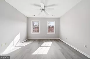 10360 Hampshire Green Ave, Fairfax, VA 22032 - Photo 19