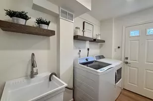 9077 Brook Ford Rd, Burke, VA 22015 - Photo 15