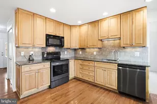 7209 Drifter Ct, Burke, VA 22015 - Photo 11