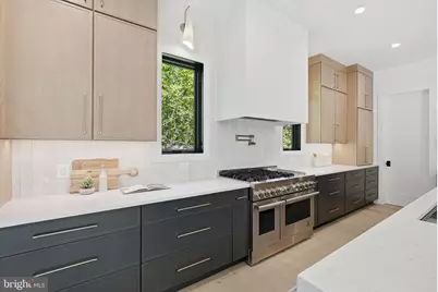 9313 Coronado Terrace, Fairfax, VA 22031 - Photo 19