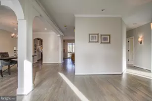 710 Parrish Farm Ln, Great Falls, VA 22066 - Photo 5