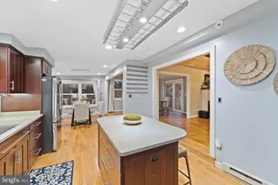 6609 Wren Dr, Springfield, VA 22150 - Photo 11